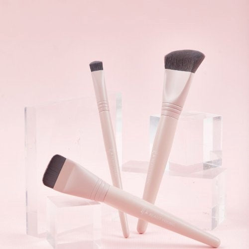 Brushes, Lashes & Accessories
